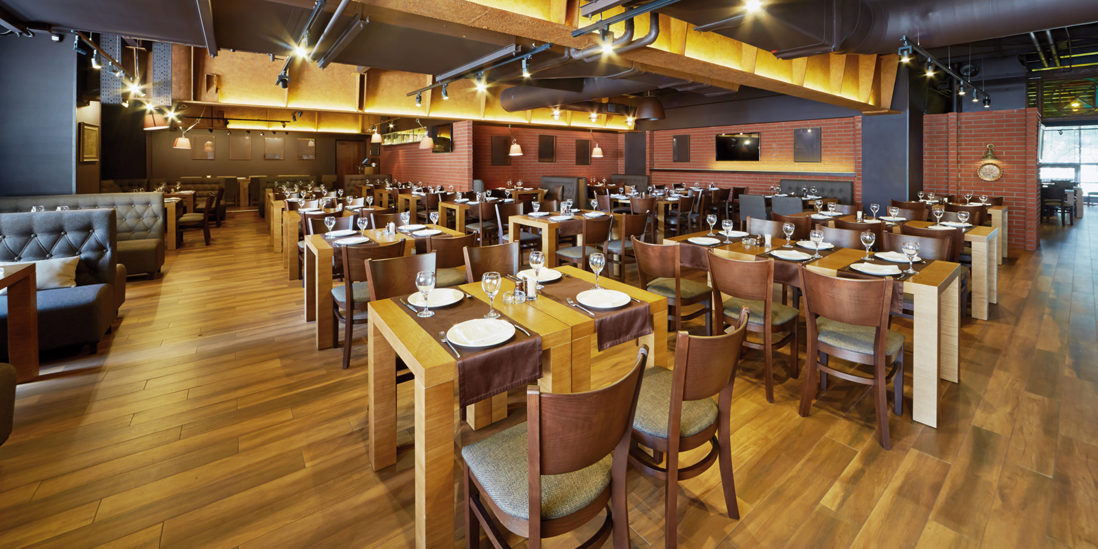 vizallo-vinyl-padlo-etterem